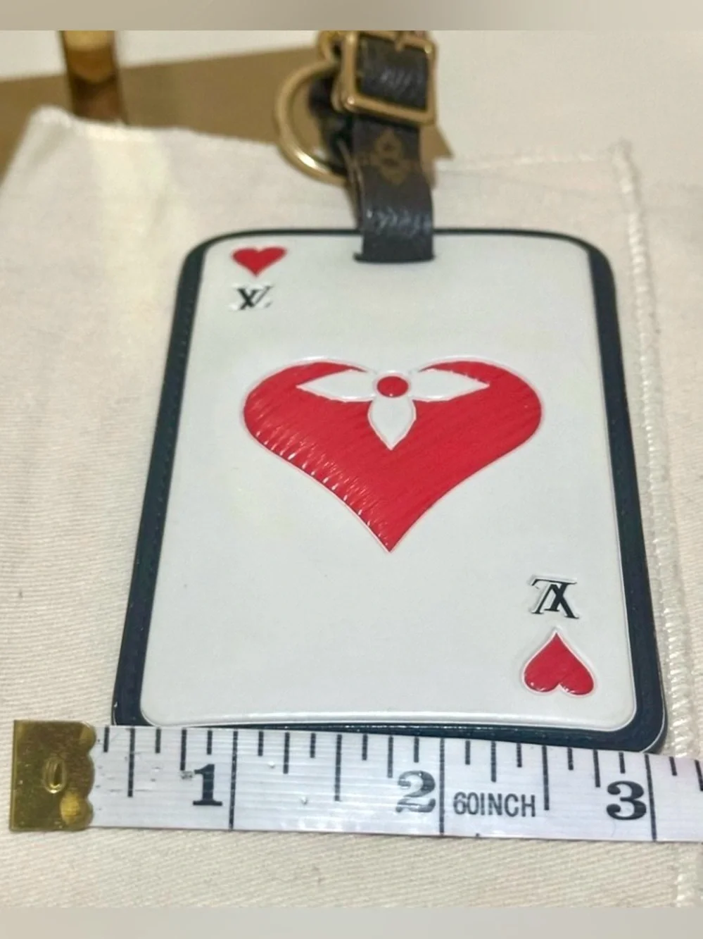 👑✅PRICE FIRM✅RARE🔥AUTHENTIC Louis Vuitton Heart Playing Card Luggage Tag